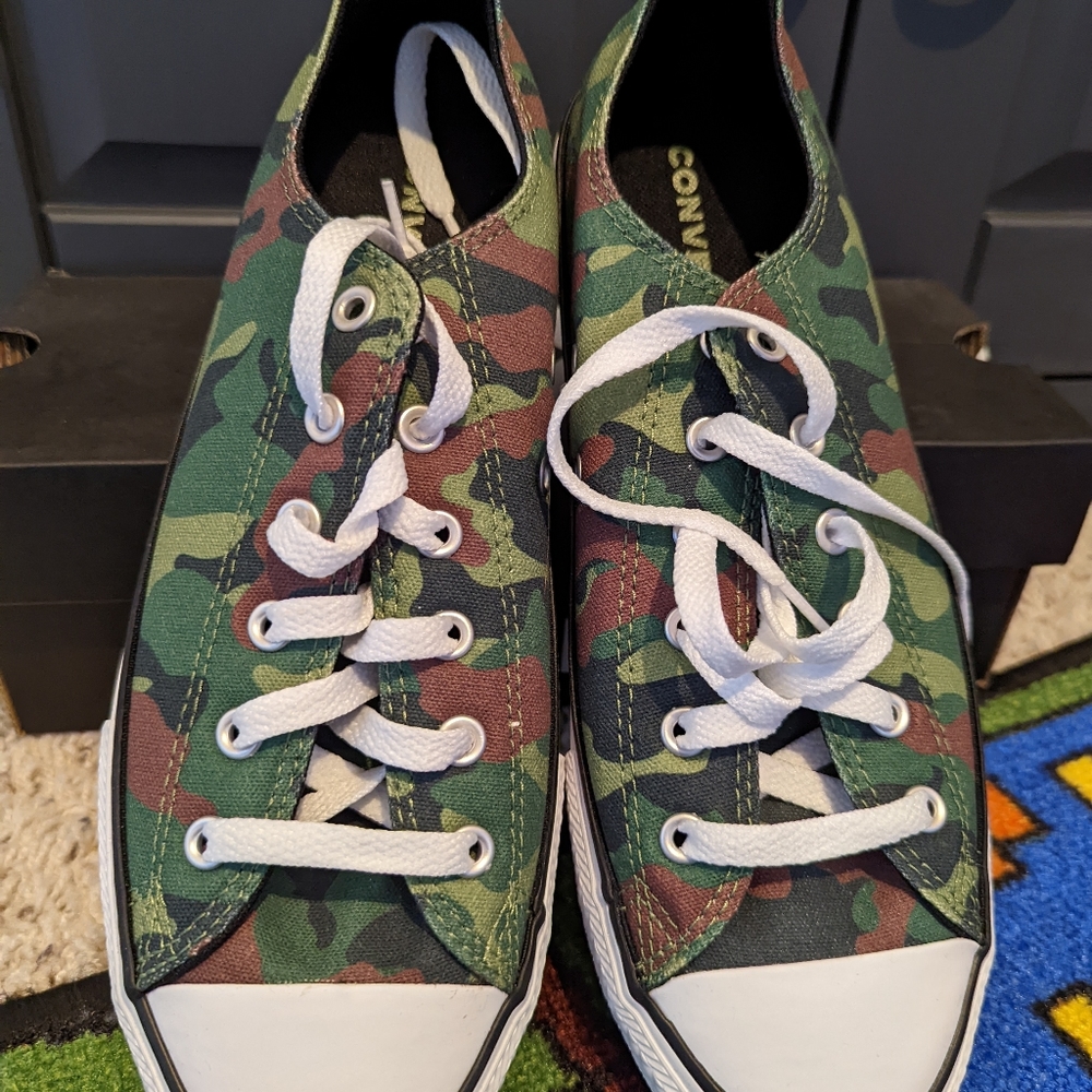 Converse Camo